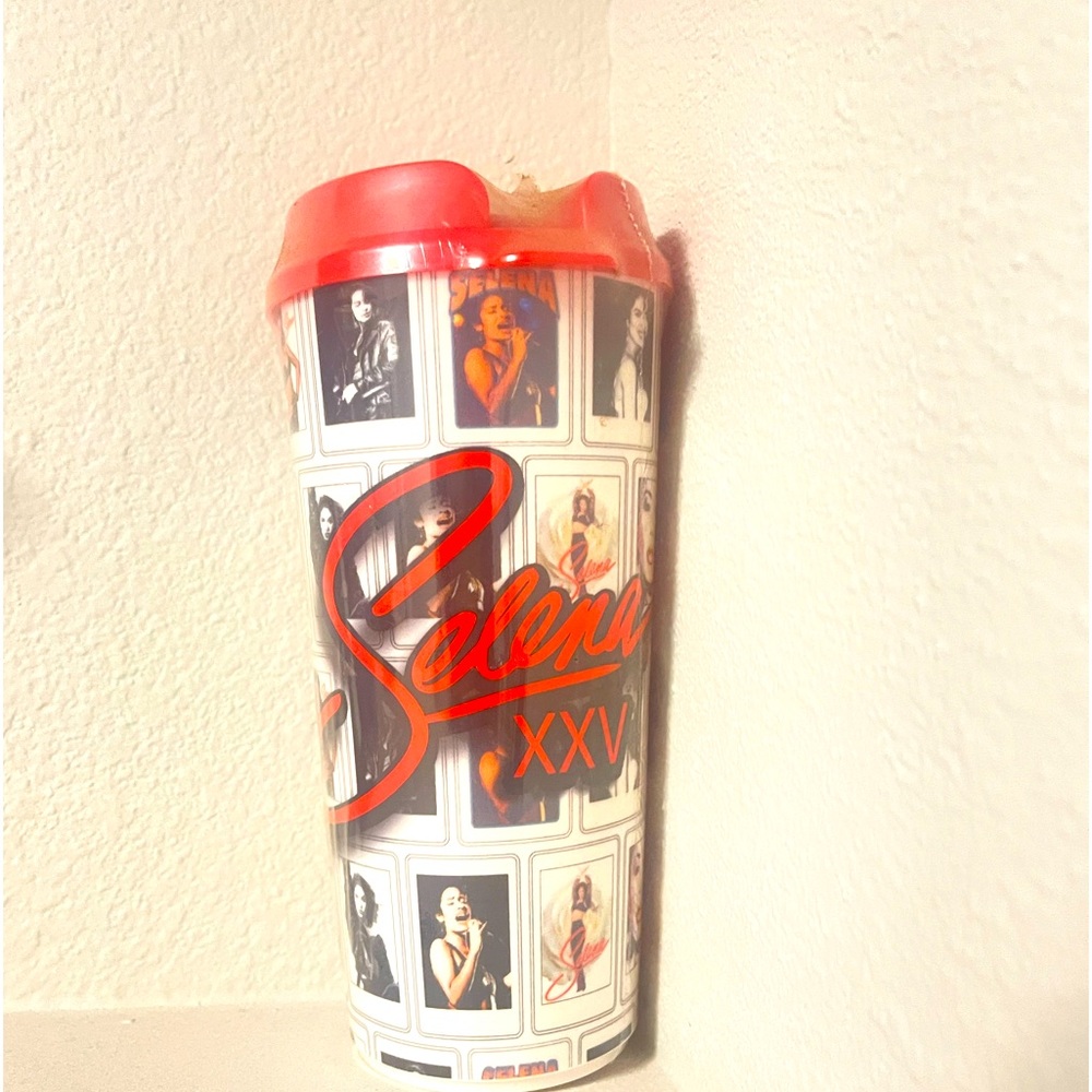 Selena cup new